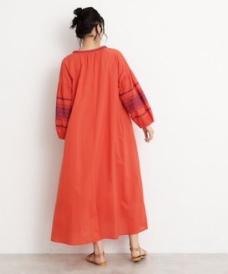 刺繍ワンピース【洗濯機ＯＫ】（２００２４２４７２３）