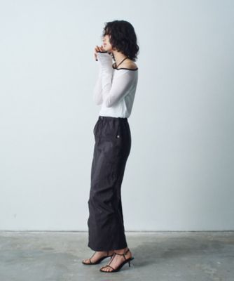 bicolor neck design tops