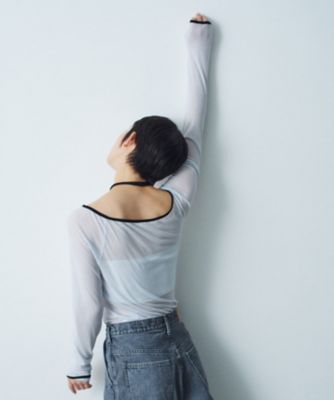 bicolor neck design tops
