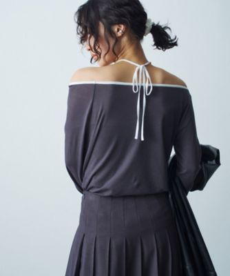 bicolor neck design tops