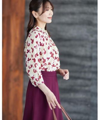 ジャケットのインナーにおすすめ◎】花柄タックデザインブブラウス