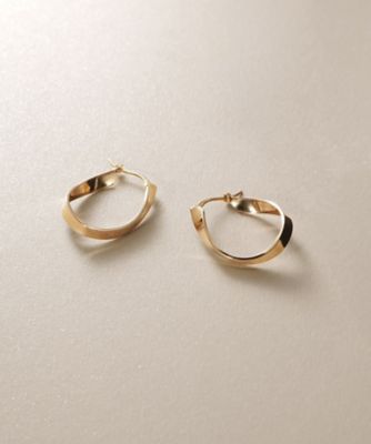 ＜COCOSHNIK (Women)＞Ｋ１０平打ちカーブ　フープピアス（２００２５０３０６４）