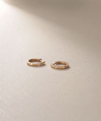＜COCOSHNIK (Women)＞Ｋ１０ダイヤモンド　平打ち　中折れピアス（２００２５０３０６５）