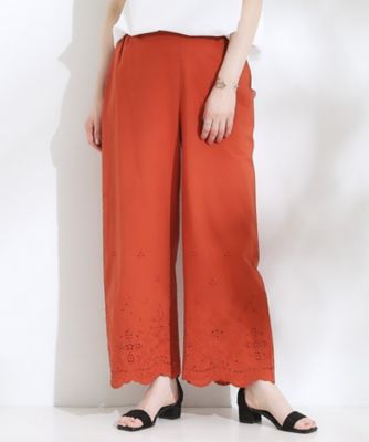 【Ｓ－ＬＬ】華やかさをプラスする　裾刺繍ストレートパンツ（２００２５０５６０１）