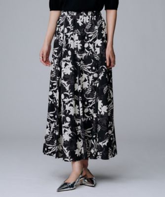 美品　大きいサイズ46 ローズティアラ　ウエストゴム　ふんわり花柄スカート ウエストゴム／ロング／花柄】オーナメントフラワー スカート