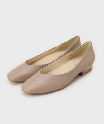 フラットパンプス エナメル べんージュ 新品ま未使用 23.5