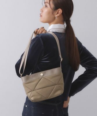 OPAQUE.CLIP (Women)/オペークドットクリップ トライアングルミニショルダーバッグ(2002537008) チャ042 旅行用かばん・バッグ【三越伊勢丹/公式】