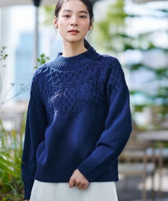 DESCENTE ケーブル編み ハイネックセーター 着映え／洗える】求心ケーブル編みハイネックニット