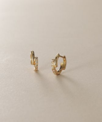 ＜COCOSHNIK (Women)＞Ｋ１８ダイヤモンド　オーバーラップ　ワンタッチピアス（２００２５４３５９６）