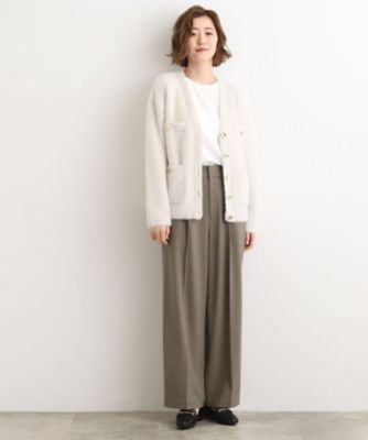 軽やかフェザーで魅せる、クラシカルな主役カーディガン