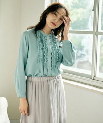 UNTITLED フリルサテンブラウス 1枚で着映え／オンオフ着回し】フリルサテンブラウス