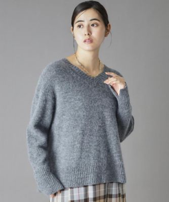 CLASSY．12月号掲載】アルパカブレンドVネックニット