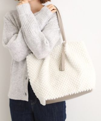 ＜GROVE (Women)＞ポコポコフェイクファータッセルトート（２００２５５５５９３）