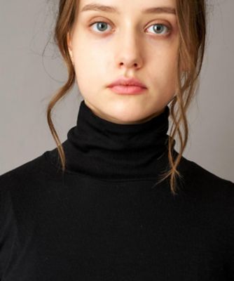 インナー使いに最適／しっとり暖かな保湿素材】タートルネックプル