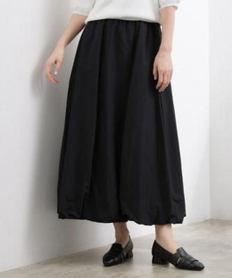 軽やかに揺れて、旬のムードを纏う エスカルゴバルーンスカート