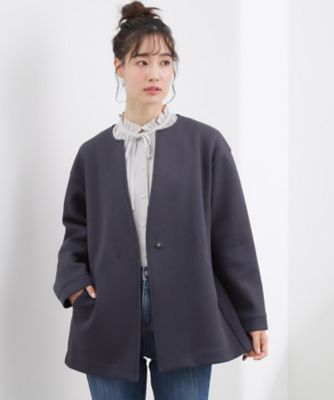 しなやかな着心地で動きやすい、ダンボールジャージノーカラーコート