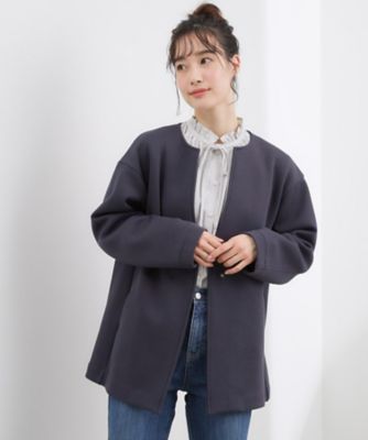 しなやかな着心地で動きやすい、ダンボールジャージノーカラーコート