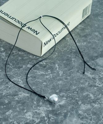 ＜CODE A (Women)＞ｄｒｏｐ　ｆｏｒｍ　ｎｅｃｋｌａｃｅ（２００２５９５３９０）