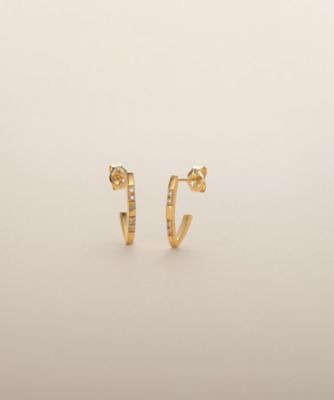 ＜COCOSHNIK (Women)＞Ｋ１０ダイヤモンド　オルタネ―トＬシェイプ　スタッドピアス（２００２６０１７０７）