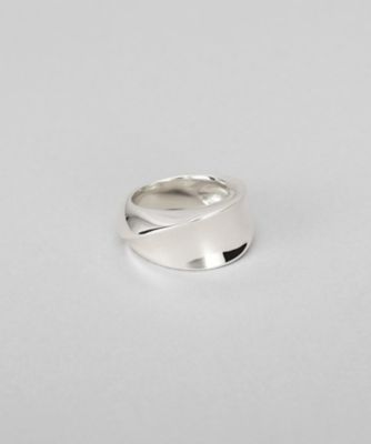 ＜COCOHNIK ONKITSCH (Women)＞シルバー　フローツイストリング（２００２６０４０７７）