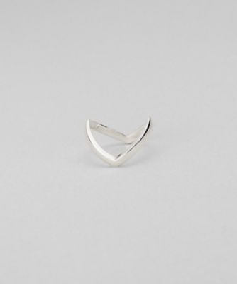 ＜COCOHNIK ONKITSCH (Women)＞シルバー　Ｖラインリング（２００２６０４０８１）