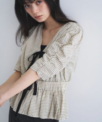 ＜CODE A (Women)＞ｆｒｏｎｔ　ｒｉｂｂｏｎ　ｐｅｐｌｕｍ　ｂｌｏｕｓｅ（２００２６１７３４４）