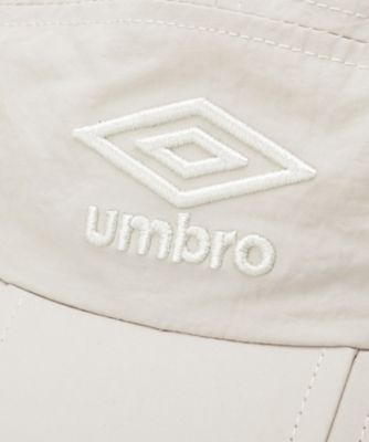 ◇【umbro／アンブロ】ポケッタブルロゴ刺しゅう入りキャップ