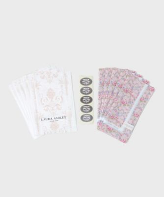 ＜LAURA ASHLEY＞【ＷＥＢ限定／お配りギフトにおすすめ！／ラッピング資材付き】小リボン＆お花　プリントハンカチ　ピンク　５枚セット（２００２６２７５４６）