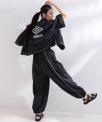 ◇【umbro／アンブロ】シアーナイロンカーブシルエットイージ