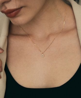 美品☆AHKAHダイヤモンドシェイプネックレス　K18WG K18ダイヤモンド ペアシェイプ透かし取り巻き ネックレス
