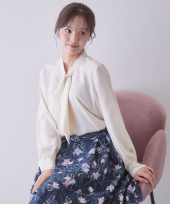 ebure コットン ボウタイブラウス ホワイト 38 ゴールドモチーフ付きボウタイブラウス【洗濯機OK／イージーアイロン