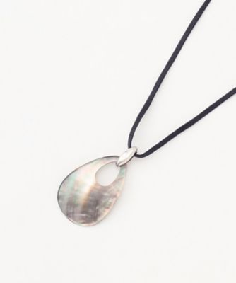 【Noel】高品質ホワイトシェル彫刻の大粒ネックレストップ Noel様専用】高品質ホワイトシェル彫刻の大粒ネックレストップ