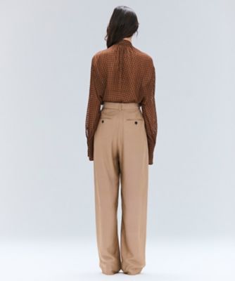 CALLERRY ／ シルク混ドットラッフルブラウス