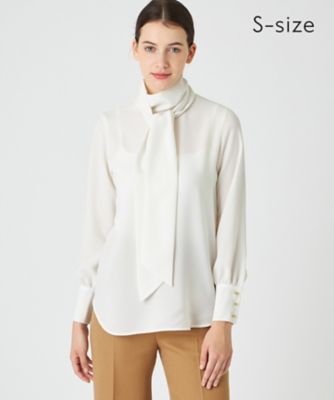 ＜BEIGE， (Women)＞【Ｓ－ｓｉｚｅ】ＳＴＯＷ　／　ボウタイブラウス（ＢＬＣＸＳＷ０４０８）