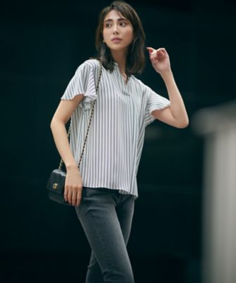 23区【洗える】ランダムストライププリント キーネック ブラウス 23区｜【洗える】ランダムストライププリント キーネック