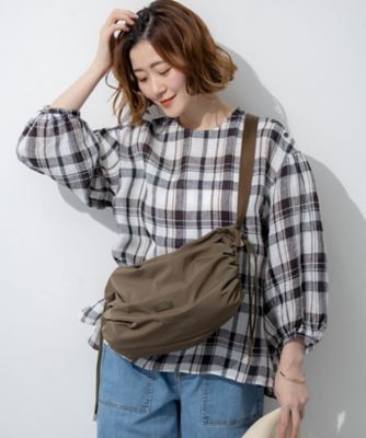 ＜23区 (Women)＞【撥水加工／ＷＥＢ＆一部店舗限定カラーあり】ドローストリング　ショルダーバッグ（Ｍ）（ＢＯ３ＤＧＭ０４０７）