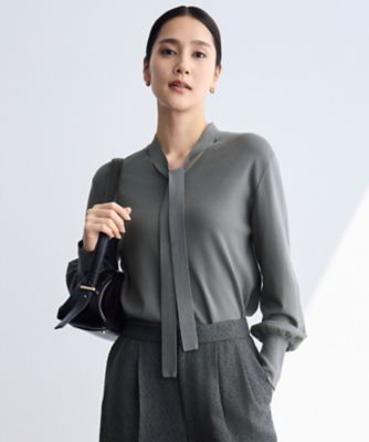 ＜自由区 (Women)＞レーヨンストレッチブラウスライク　ニット（ＫＲＷＭＧＷ０４５６）