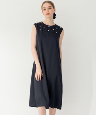 ＜23区 (Women)＞【ＡＰＰＬＡＵＤＩＲ】ノーブルサテン　ビジューデザインドレス（ＯＰＡＰＣＳ０７２４）
