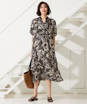 ＜自由区 (Women)＞【洗える】モノトーンフラワープリント　ワンピース（ＯＰＷＭＣＭ０６０６）