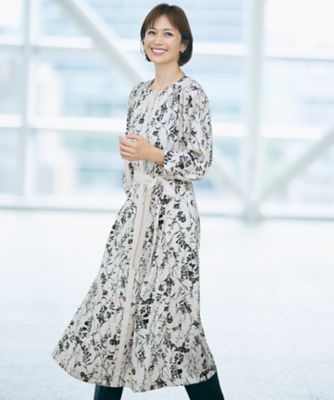 ＜自由区 L (Women/大きいサイズ)＞【ＷＥＢ＆一部店舗限定】ハーバルフロープリント８分袖　ワンピース（ＯＰＷＲＳＷ０８０７）