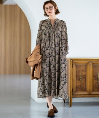 【23区】Rattiペイズリープリント ティアード ワンピース　ベージュ系 40 23区】Rattiペイズリープリント ティアード ワンピース ベージュ
