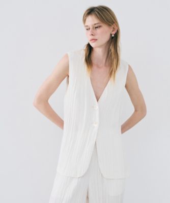 ＜uncrave (Women)＞マシーンプリーツ　ジレ（ＶＲＵＶＬＳ０３０６）