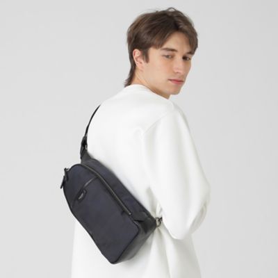 一部店舗限定】シャドークレストブリッジチェックボディバッグ