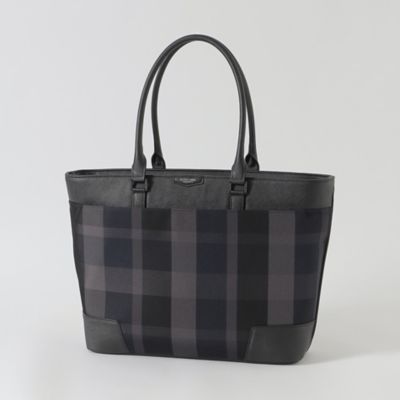 美品 ブラックレーベルクレストブリッジ トートバッグ フラップ レザー チェック 一部店舗限定】トーナルクレストブリッジチェックトートバッグ