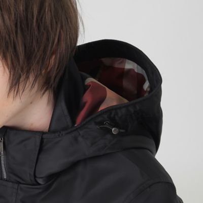 一部店舗限定】ナイロンツイルマウンテンパーカー