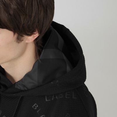 【ＢＬＡＣＫ　ｌａｂ．】エンボスロゴハニカムフーディー（５１Ｐ４２５５２＿＿）