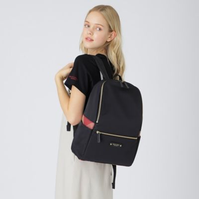 【関税込み】ロゴプレート付き ナイロンバックパック ナイロンバックパック（55110208＿＿） | BLUE LABEL