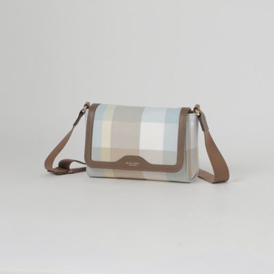 未使用✨ブルーレーベルクレストブリッジ フリル 巾着 ショルダーバッグ 2WAY 未使用✨ブルーレーベルクレストブリッジ フリル 巾着