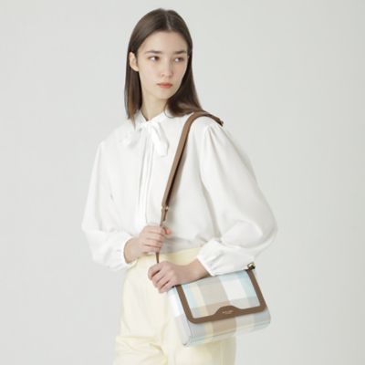 未使用✨ブルーレーベルクレストブリッジ フリル 巾着 ショルダーバッグ 2WAY 未使用✨ブルーレーベルクレストブリッジ フリル 巾着