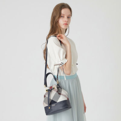 BLUE LABEL CRESTBRIDGEリボンレザーバッグ 定価39600円 一部店舗限定 